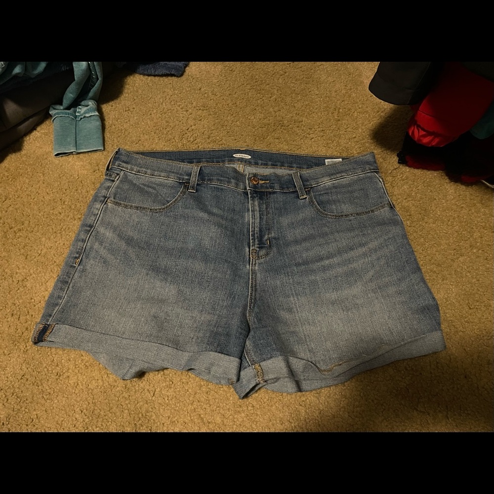 Women’s Old Navy Shorts Size 16